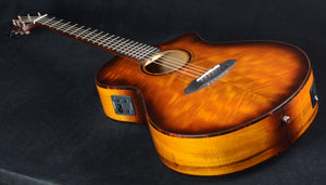 Breedlove Pursuit Exotic S Concert Tiger's Eye CE