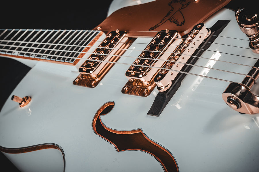 Gretsch Synchromatic Falcon Hollow Body Single-Cut with Bigsby - Snowcrest White