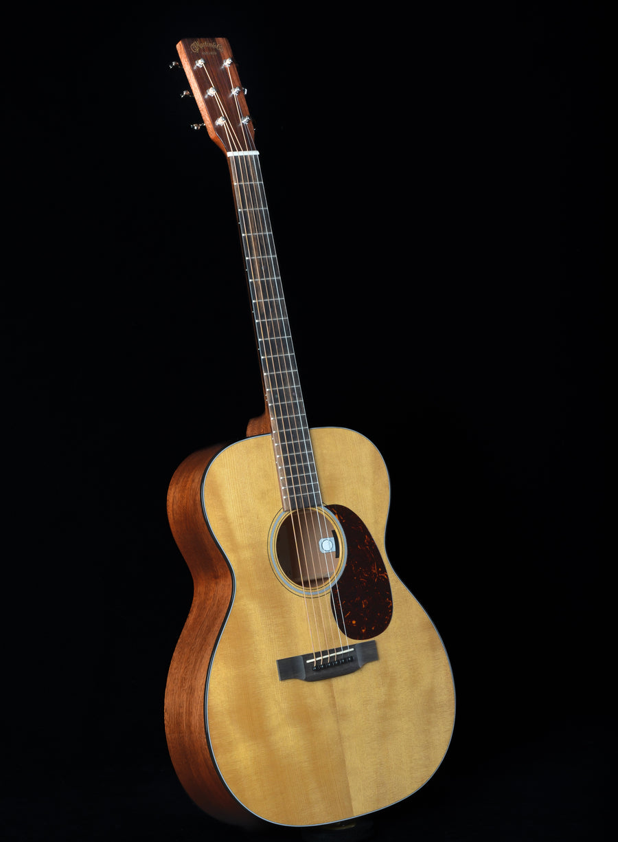 Martin 000E Retro Plus Mahogany