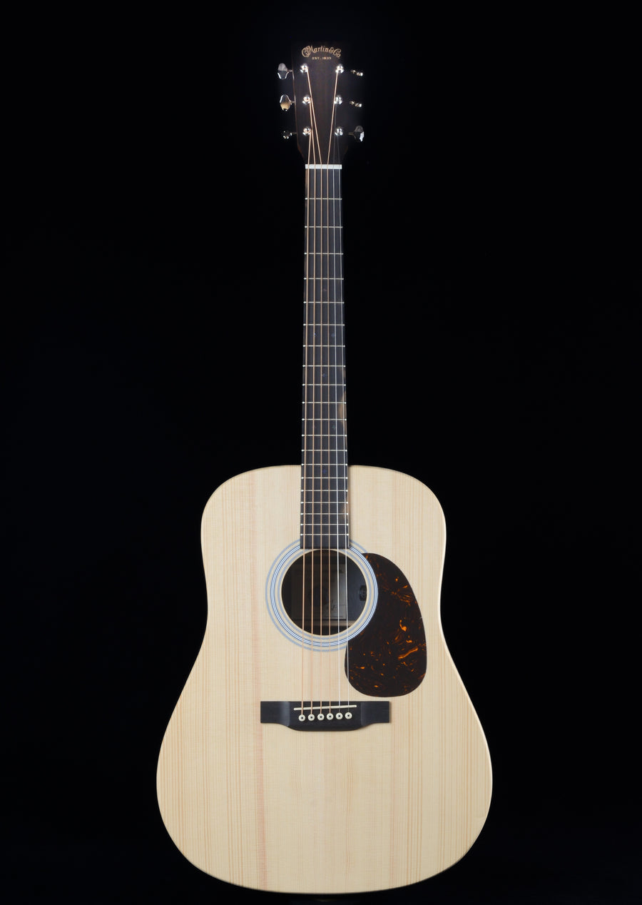 Martin D-X2E Billy Strings