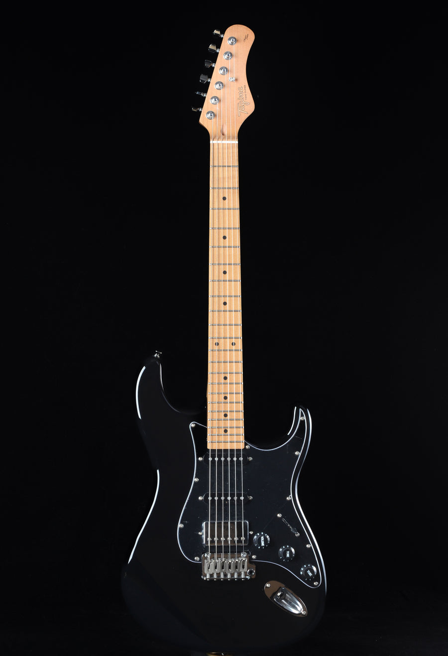 Tagima Classic Series T-640 Super HSS - Black with Black Pickguard