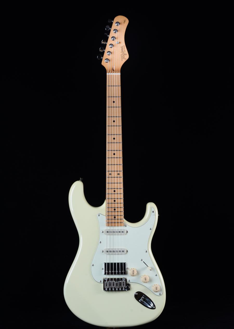 Tagima Classic Series T-640 Super HSS - Olympic White with Antique White Pickguard