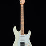 Tagima Classic Series T-640 Super HSS - Olympic White with Antique White Pickguard