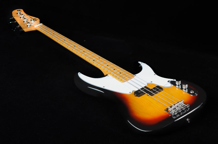 Tagima TW-66 Telecaster Bass - Sunburst with White Pickguard