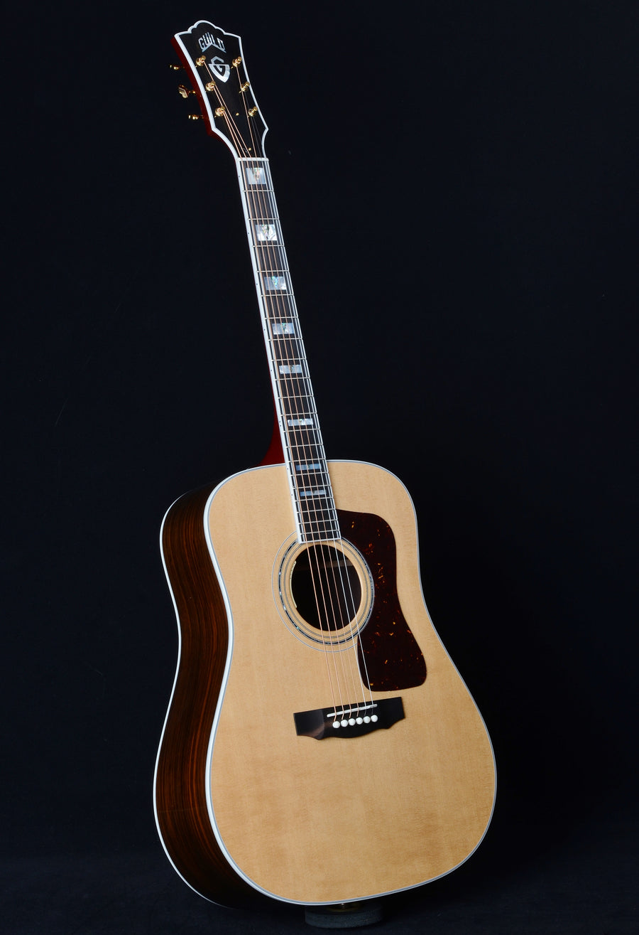 Guild USA D-55E - Natural