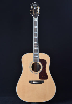 Guild USA D-55E - Natural