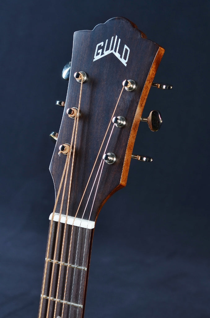 Guild Westerly Collection BT-240E Baritone